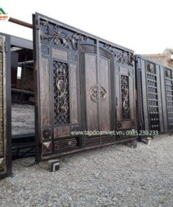 Cổng lùa sắt hộp cuốn hút, độc đáo - Tập Đoàn Việt cong lua sat hop 2