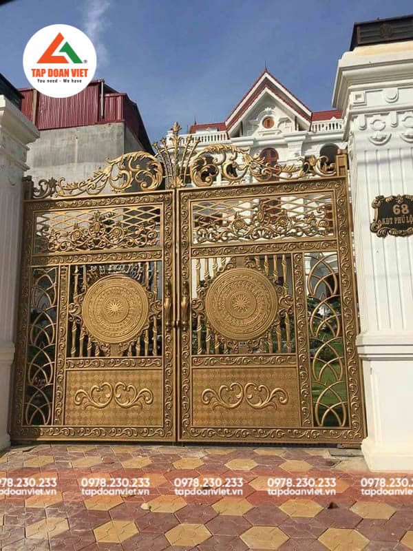 Cổng sắt 2 cánh đẹp, sang trọng - Tập Đoàn Việt Cổng sắt 2 cánh đẹp, sang trọng - Ảnh 2