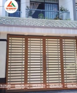 Cổng sắt 4 cánh hiện đại, tiện lợi - Tập Đoàn Việt cong sat 4 canh 2