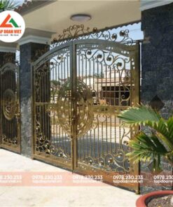 Cổng sắt biệt thự đơn giản, sang trọng - Tập Đoàn Việt cong sat biet thu 1