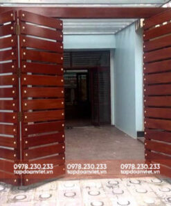 Cổng sắt giả gỗ đẹp, sang trọng - Tập Đoàn Việt cong sat gia go 3