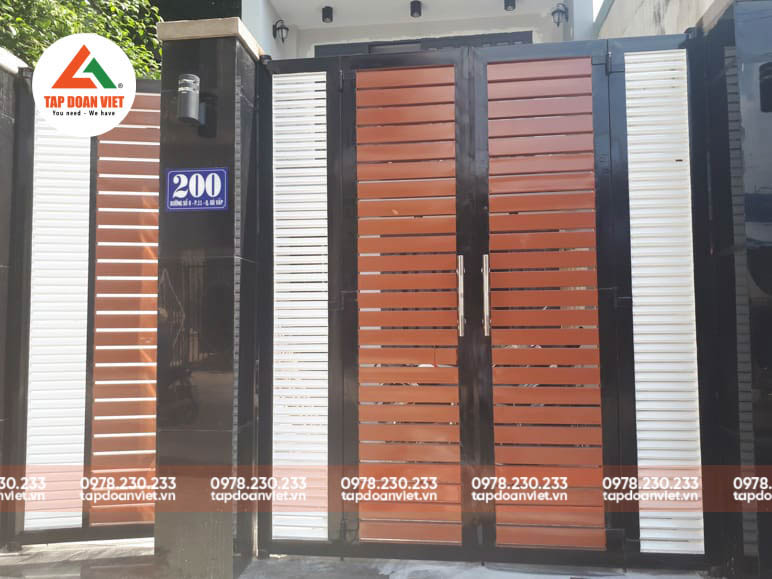 Cổng sắt giả gỗ đẹp, sang trọng - Tập Đoàn Việt Cổng sắt giả gỗ đẹp, sang trọng - Ảnh 3