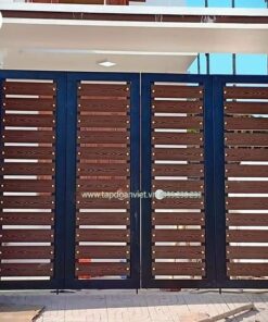 Cổng sắt 4 cánh giả gỗ sang trọng - Tập Đoàn Việt cong sat luu 4 canh 1