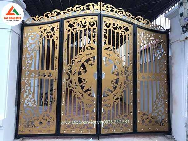 Cửa cổng sắt 4 cánh đẹp CNC đẳng cấp - Tập Đoàn Việt Cửa cổng sắt 4 cánh đẹp CNC đẳng cấp - Ảnh 3