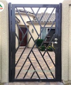 Cửa cổng sắt hộp 1 cánh đẹp, mới lạ - Tập Đoàn Việt cua cong sat hop 1 canh 1