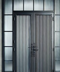 Cửa tôn sắt - giải pháp bền bỉ, an toàn cho mọi công trình - Tập Đoàn Việt Cua Ton Sat Mau Ma Anh 1