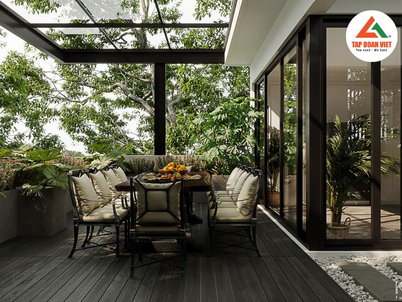 Dịch vụ lắp đặt mái kính ban công đẹp chuyên nghiệp, giá rẻ - Tập Đoàn Việt Mai Kinh Ban Cong The Manh