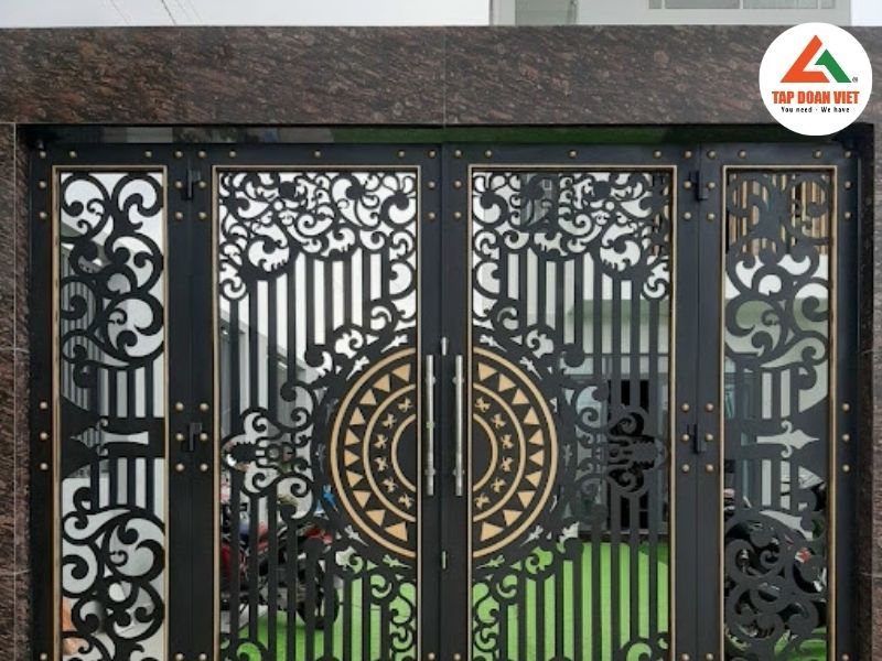 Mẫu cửa sắt hộp 4 cánh - giải pháp hoàn hảo từ Tập Đoàn Việt - Tập Đoàn Việt Mau Cua Sat Hop 4 Canh Mau Ma